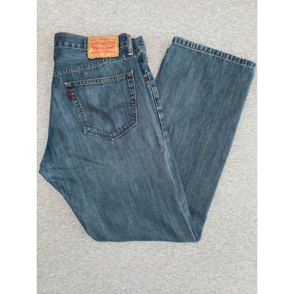 Levis 559 Mens Relaxed Straight Leg Jean Size 33x32 Buttery Soft Luxurious Feel